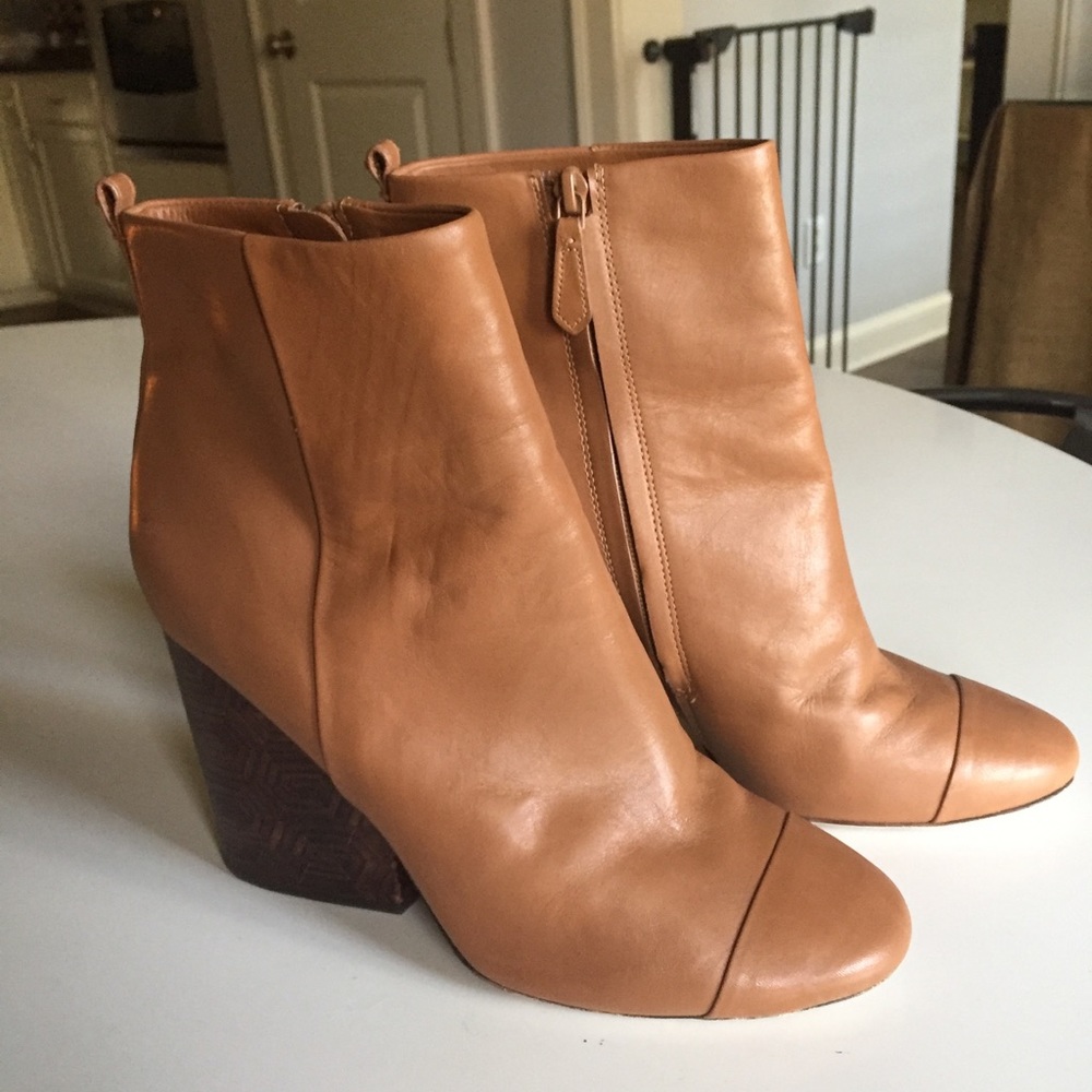 Tory Burch ankle boot